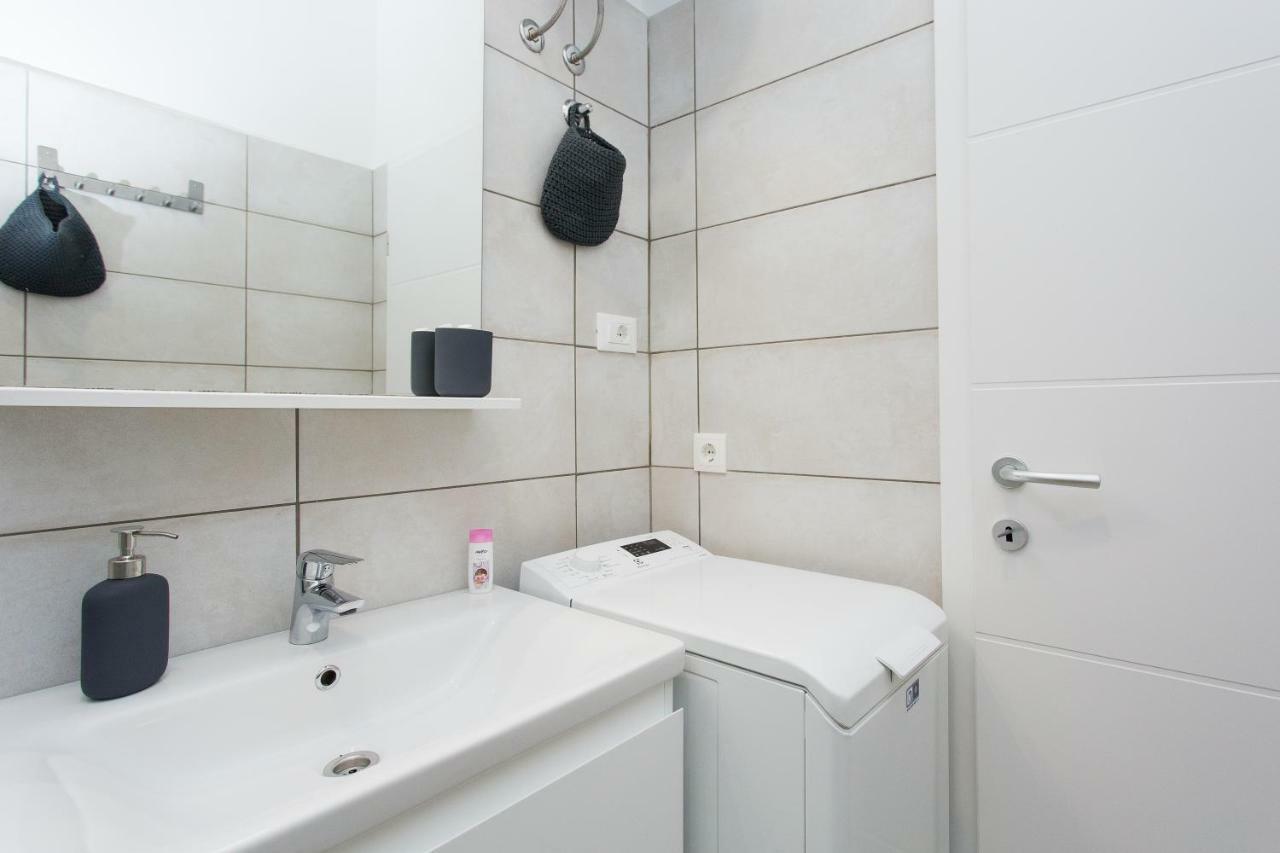 Apartments Pinery Makarska Dış mekan fotoğraf